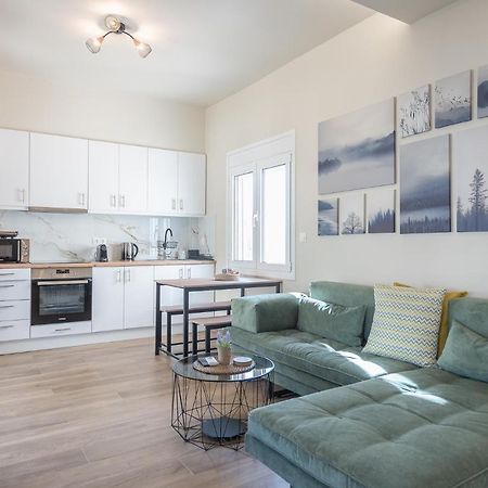 Attiki Metro Top Floor By Greece Apartment 아테네 외부 사진
